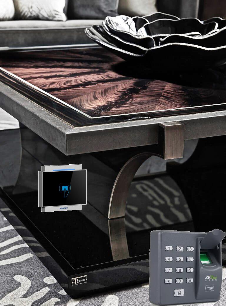 8-mg__great_rm_coffee_table_detail_2